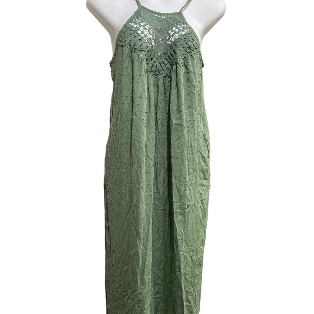 Beautiful BOHO dress!so comfy on a hot day. So sleek with booties or sandals!